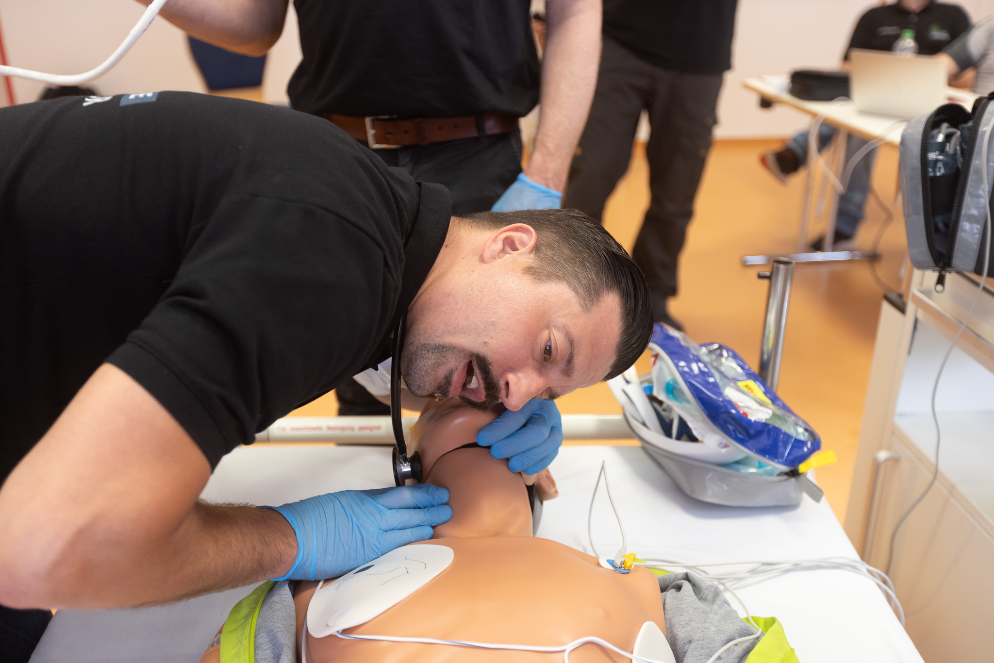 Reanimations-Training am Dummy